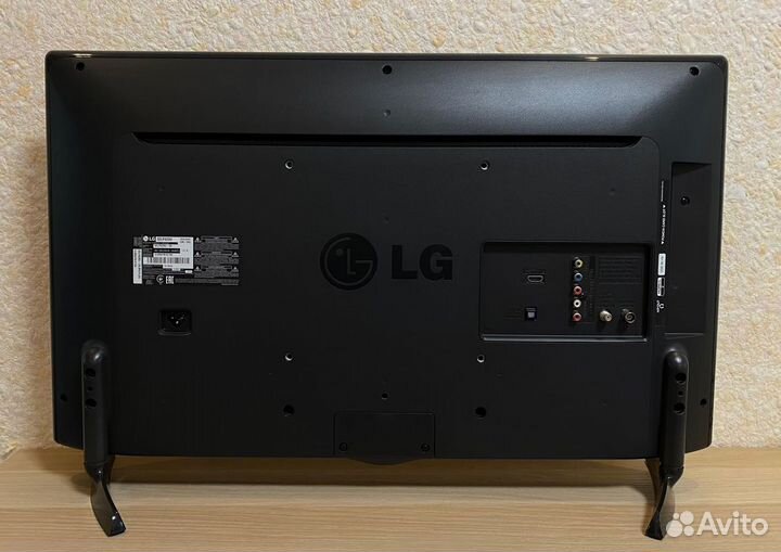 Телевизор LG 32LF620U