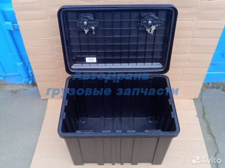 Ящик инструментальный прицепа (пластик) 500*350*47