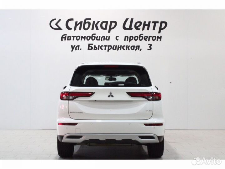 Mitsubishi Outlander 2.5 CVT, 2022, 2 200 км