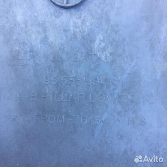 Обшивка стойки Шевроле Лачетти