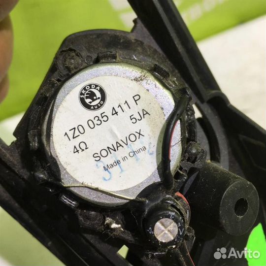 Ручка двери внутренняя левая Шкода Йети