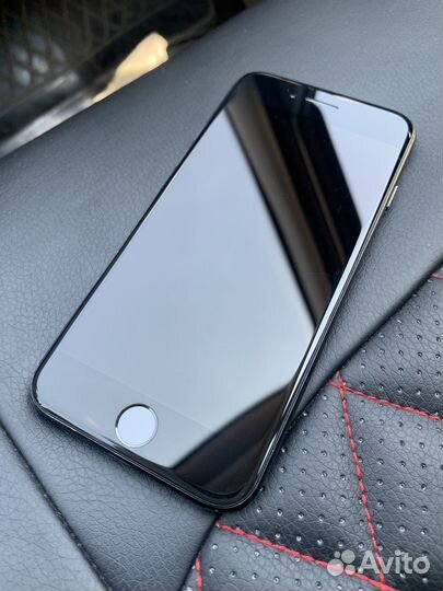 Мобильные телефоны бу iPhone 7