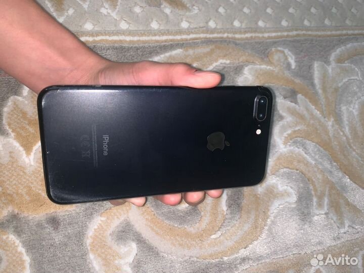 Телефон iPhone 7 plus