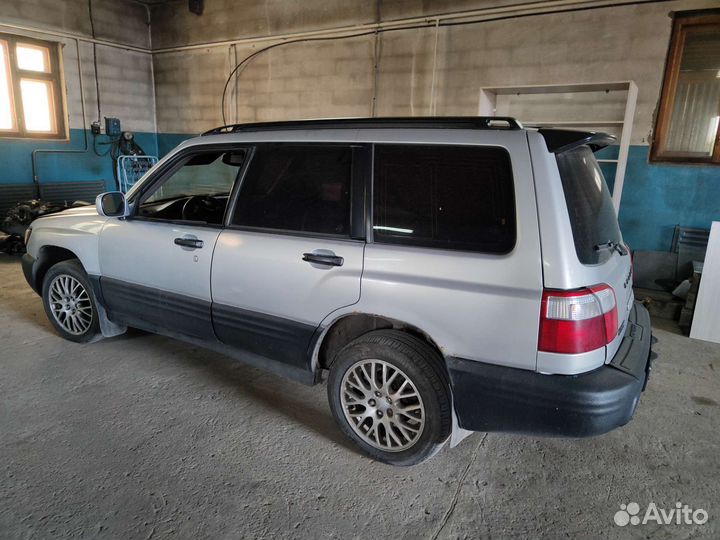 Subaru Forester SF5 2000 в разбор(лев руль)