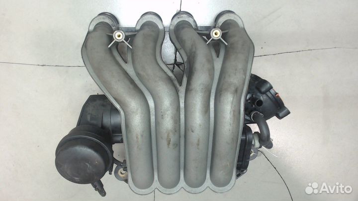 Коллектор впускной Volkswagen Passat 5, 2001