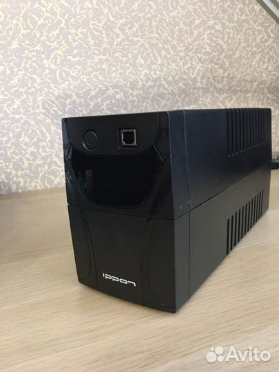 Ибп ippon back power pro LCD 400