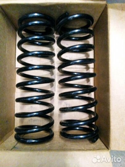 Переднии пружины на джип
