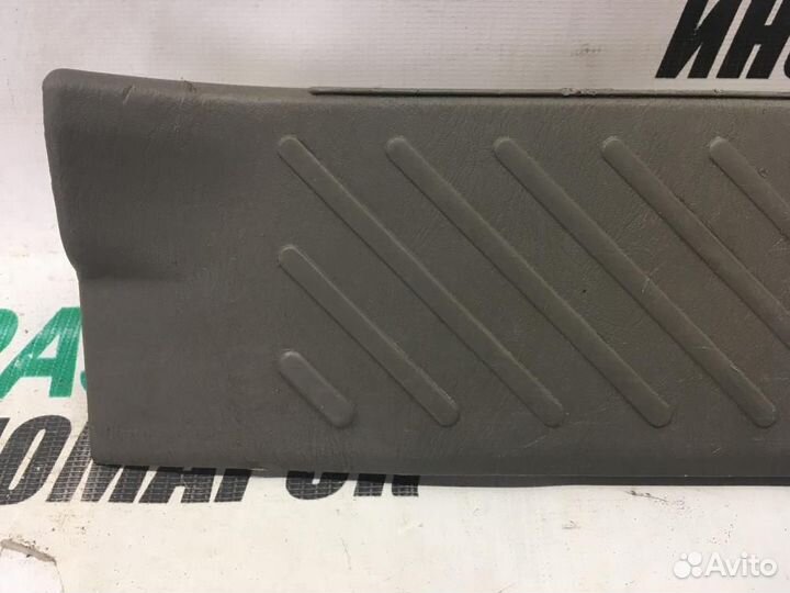 Накладка порога для Nissan R'nessa 1997-2001г