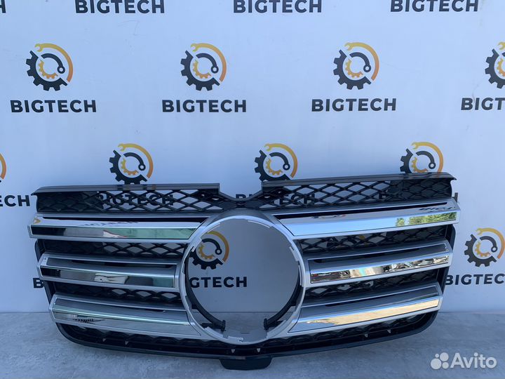 Решетка радиатора Mercedes A1648803185