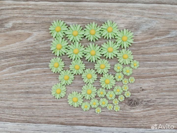 Зеленые ромашки для рукоделия