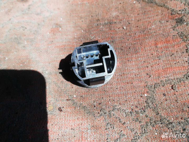 Кнопка Рено Меган 2