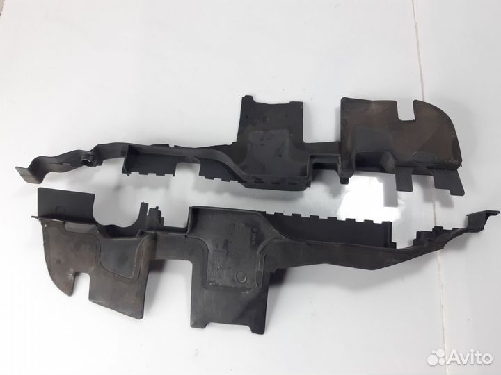 Пыльник радиатора Audi A4 B6