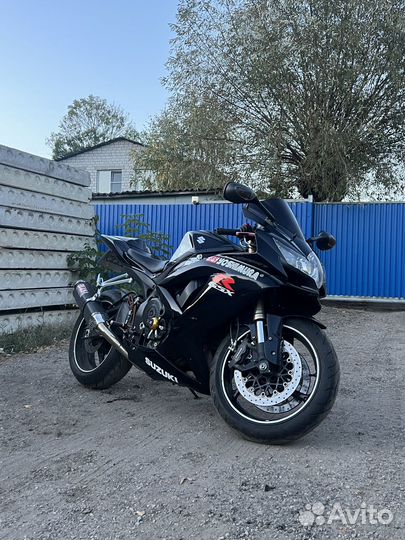 Suzuki GSX600-R