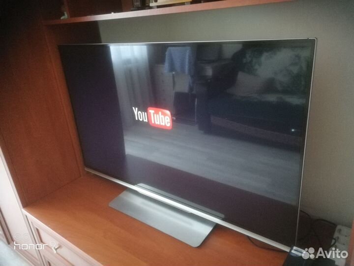 Телевизор philips ambilight
