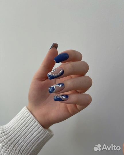 Маникюр, наращивание ногтей, педикюр