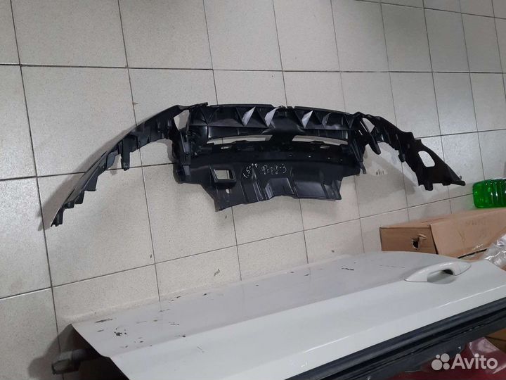 Усилитель Переднего Бампера Форд Фокус 3 Пластик