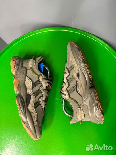 Кроссовки мужские Adidas Ozweego хаки размер 42