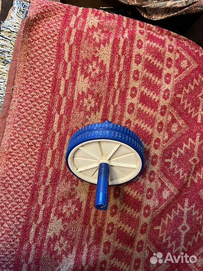 Спортивные резинки, раковина, колесо, наколенники