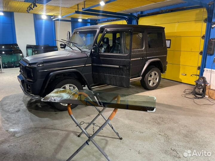 Лобовое стекло на Мерседес Гелендваген G-class