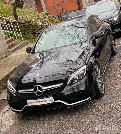 Бампер с решеткой C-class w205 стиль C63 AMG