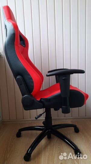 Компьютерное кресло полуковш