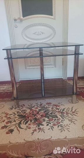 Стеклянная тумба