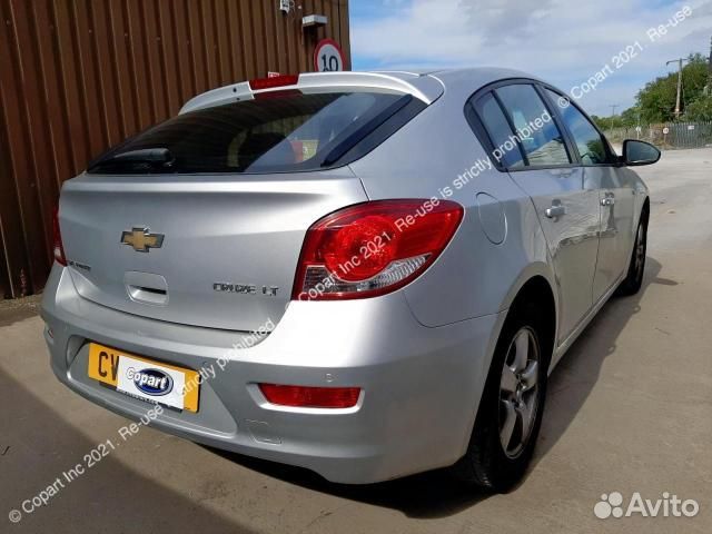 Фонарь задний правый Chevrolet Cruze хэтчбек