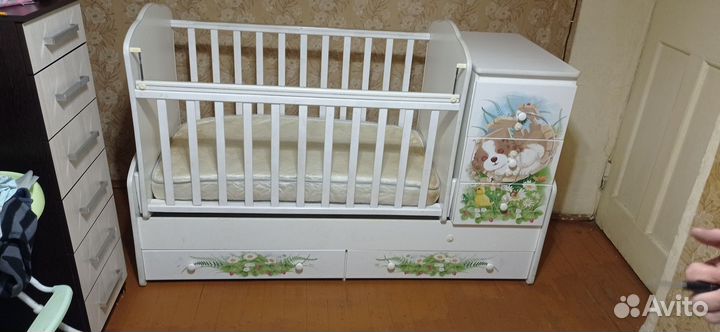 Детская кроватка