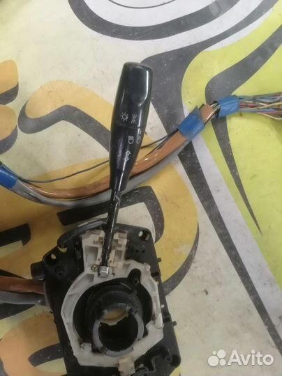 Блок подрулевых переключателей Suzuki Escudo