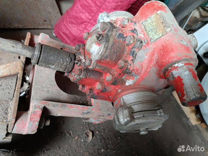 Насос пожарный навесной 600