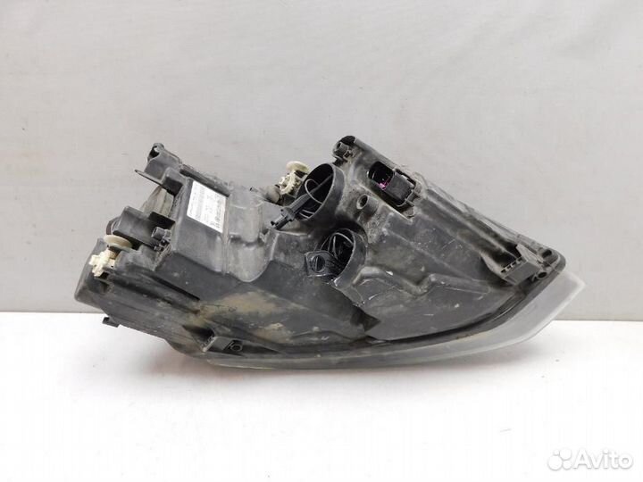 Фара левая Volkswagen Polo