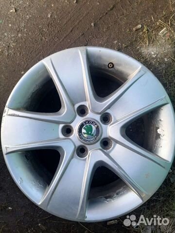 Литой диск r16