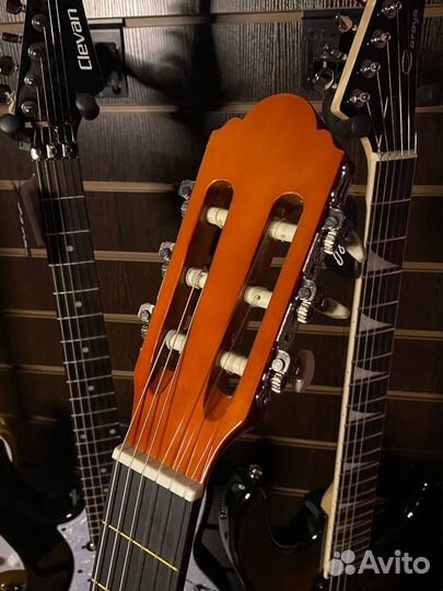 Классическая гитара Homage LC3900