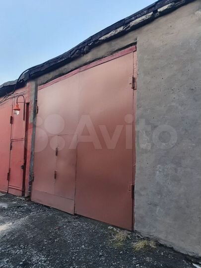 Гараж, > 30 м²