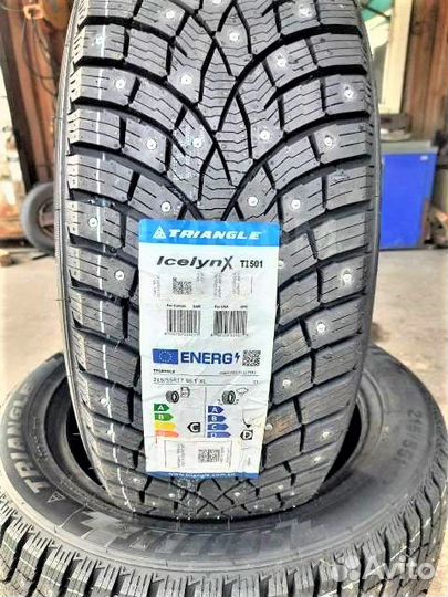 Triangle IcelynX TI501 215/70 R16