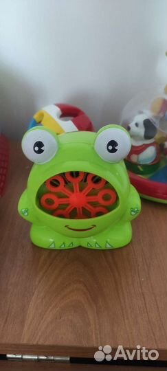 Развивающие игрушки для малышей пакетом