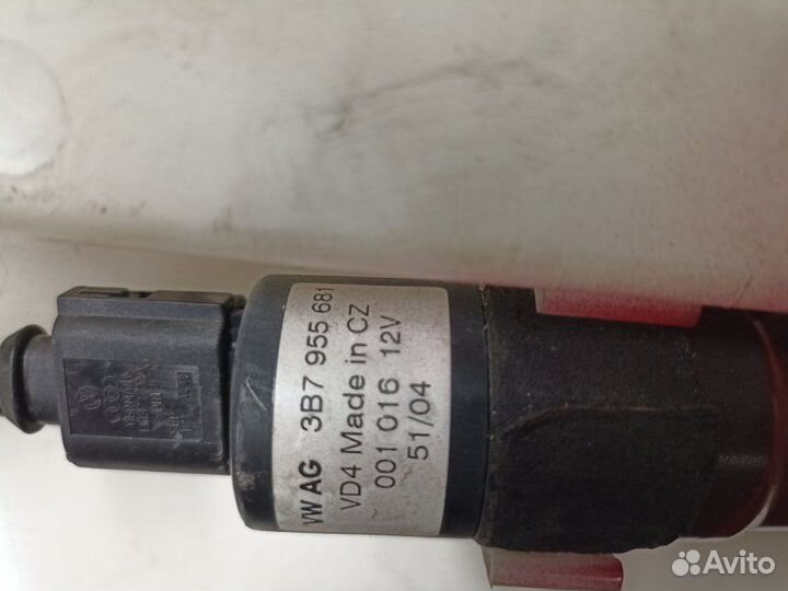 Бачок стеклоомывателя Audi A6 C6 AUK 2005