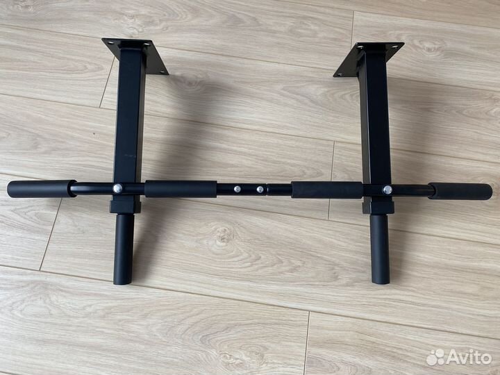 Турник настенный torneo новый