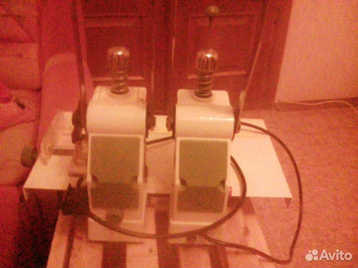 Пресс для установки пластиковых люверсов vektor