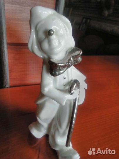 Статуэтка клоуна