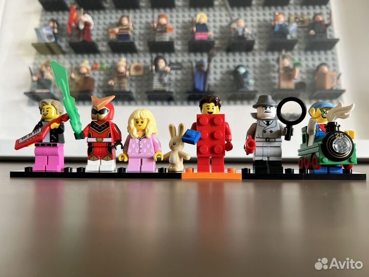 Lego minifigures series 18,20,25