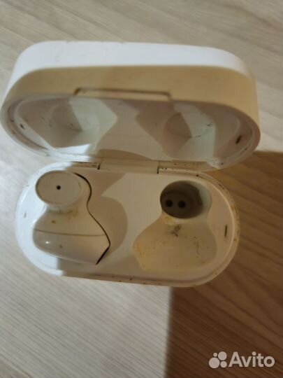 Беспроводные наушники