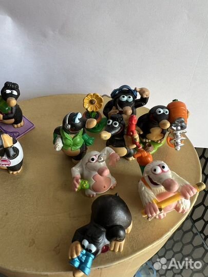 Киндеры Миссия крот, городские собаки, губка боб