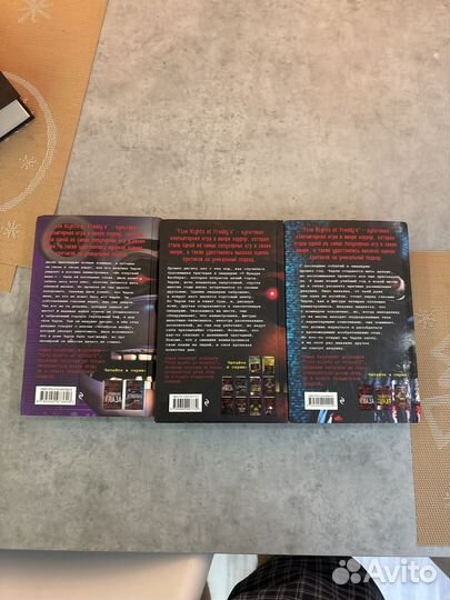 Five nights AT freddy,s книги