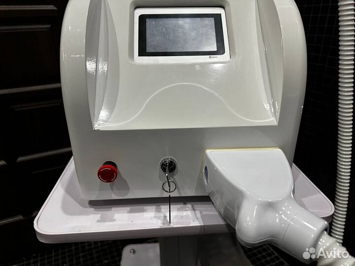 Лазер для удаления тату Mona Impuls. Карбоновый пилинг