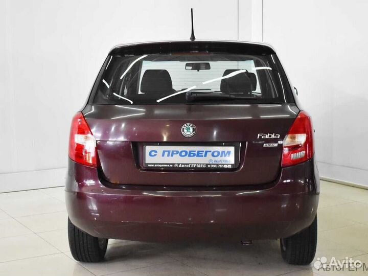 Skoda Fabia 1.4 МТ, 2012, 230 235 км