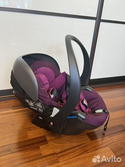 Автолюлька stokke izi go