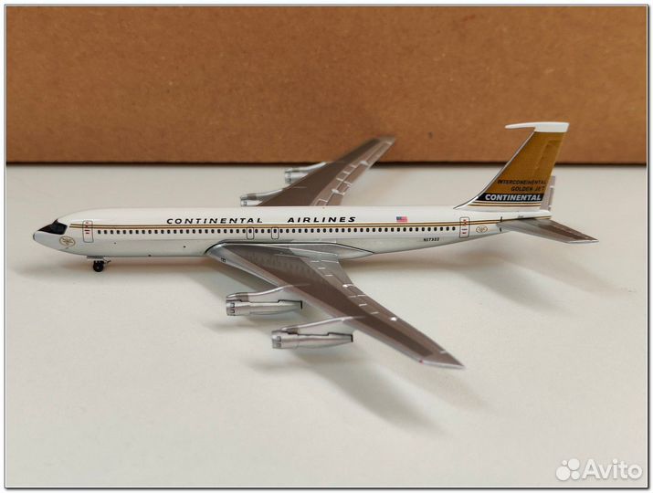 Самолёт Boeing B 707 Continental1/400 Aeroclassics