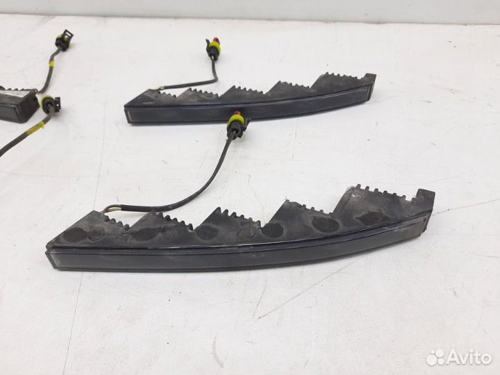 Ходовой огонь Infiniti Qx80 Z62 2010-2016