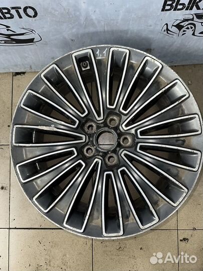 Диск литой kia quoris r18